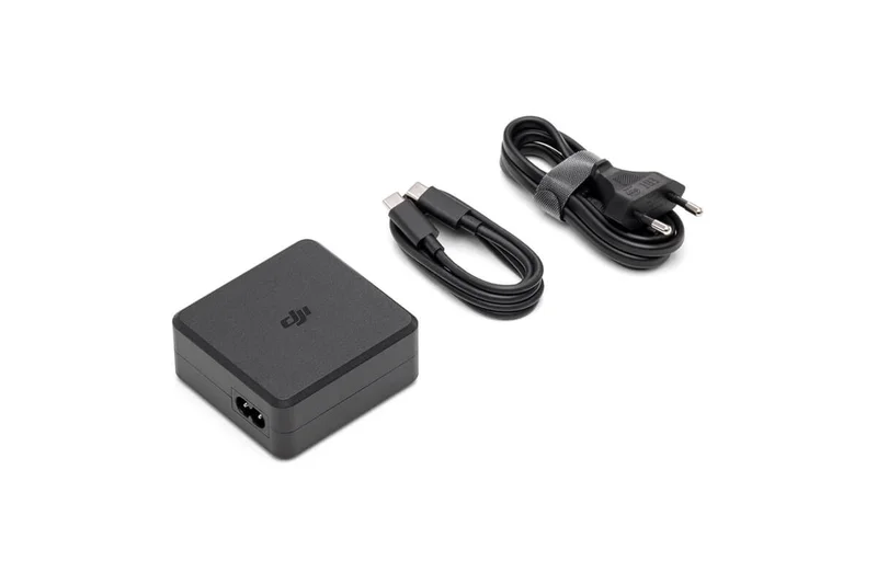 Adaptador de corriente USB-C 100 W DJI